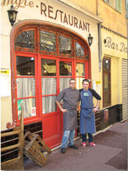 Fransk mormor-mad i Chez Palmyre til 20 €. Bestil bord.